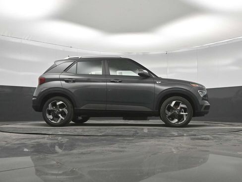 New 2026 Hyundai Venue SEL FWD image 40