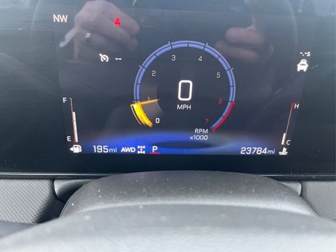 Used 2024 Chevrolet TrailBlazer LT image 16