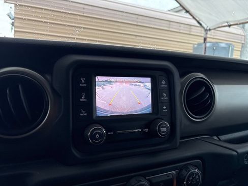 Used 2021 Jeep Wrangler Unlimited Sport AWD/4WD image 19