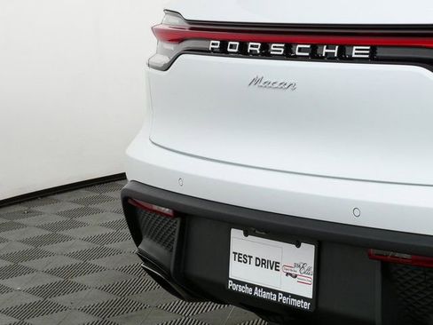 New 2026 Porsche Macan AWD/4WD image 38