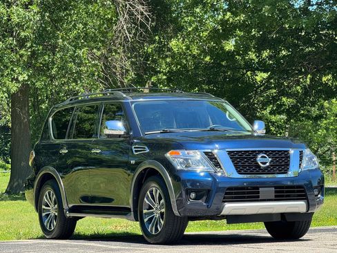 Used 2018 Nissan Armada SL w/ Moonroof Package AWD/4WD image 3