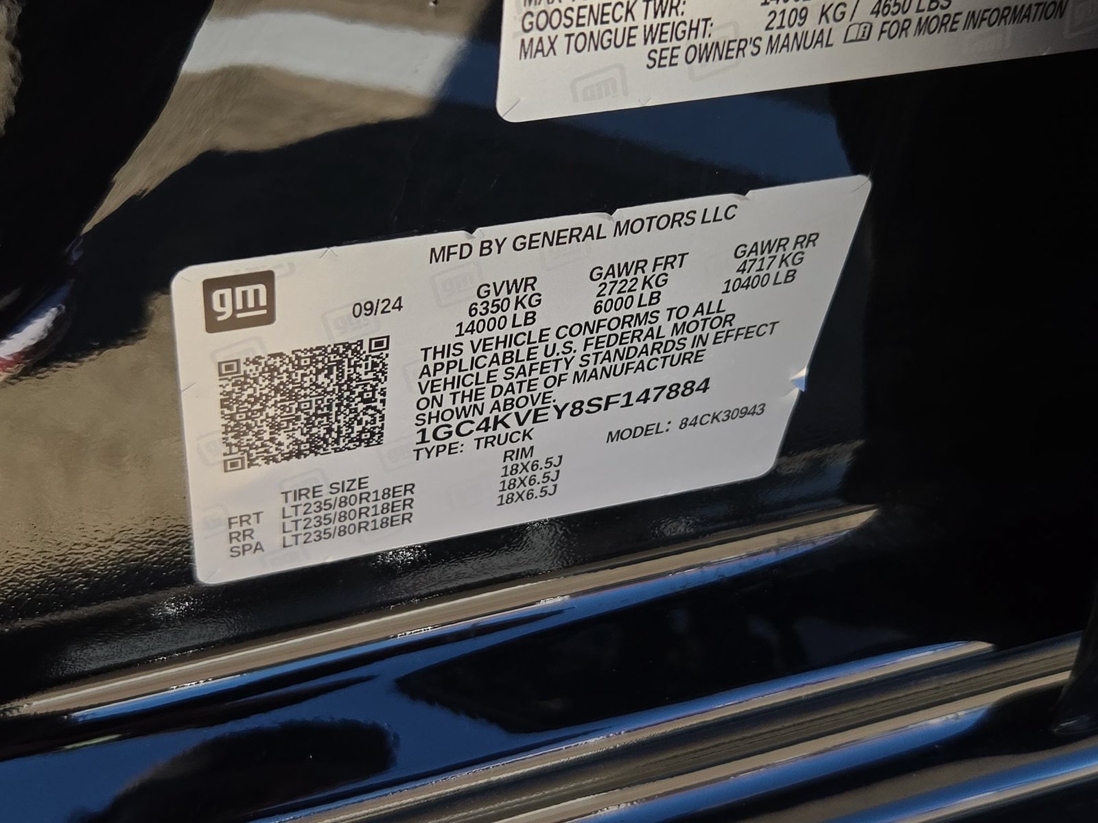 Used 2025 Chevrolet Silverado 3500 High Country w/ High Country Premium Package AWD/4WD image 35