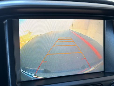 Used 2017 Chevrolet Colorado Z71 image 18