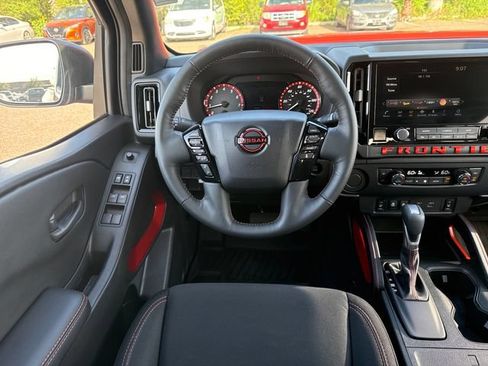 Used 2026 Nissan Frontier Pro-X w/ Pro-X Convenience Package RWD image 13