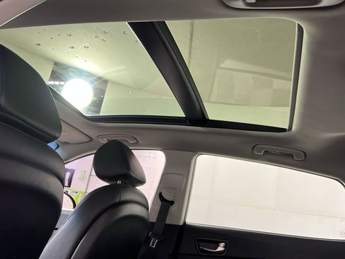 Used 2018 Kia Optima SX image 22