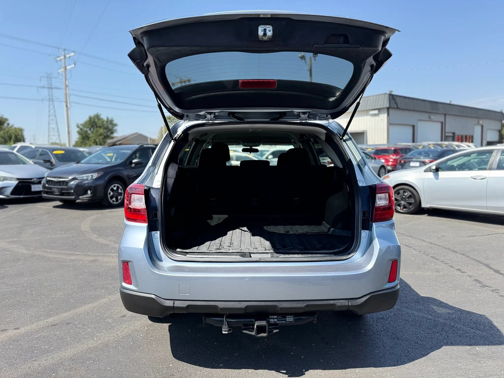 Used 2016 Subaru Outback 2.5i Premium AWD/4WD image 5