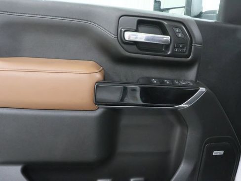 Used 2022 Chevrolet Silverado 3500 High Country AWD/4WD image 22