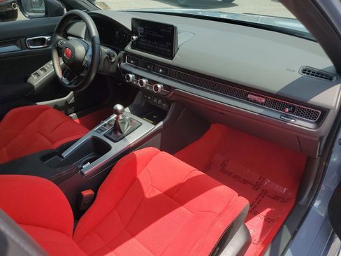 Used 2025 Honda Civic Type R image 4