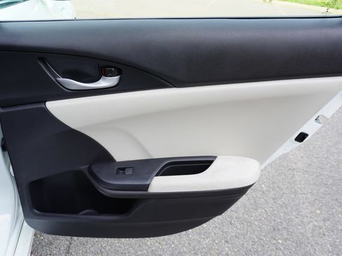 Used 2022 Honda Insight EX image 15
