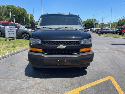 Used 2023 Chevrolet Express 2500 w/ Driver Convenience Package RWD image 7