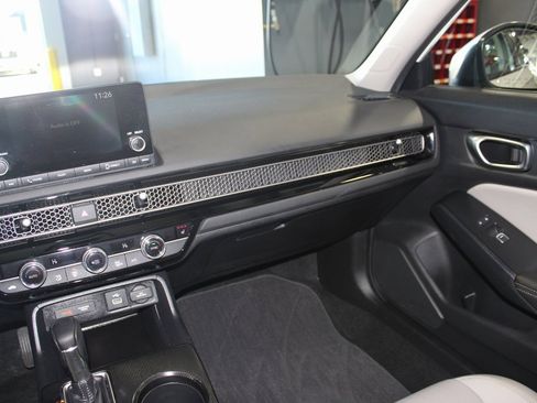 Used 2024 Honda Civic EX-L image 25