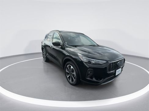 Used 2024 Ford Escape Platinum w/ Class II Trailer Tow Package image 2