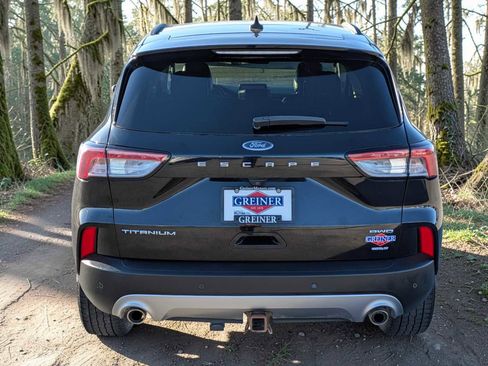 Used 2021 Ford Escape Titanium w/ Titanium Elite Package AWD/4WD image 5