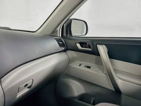 Used 2009 Toyota Highlander Sport FWD image 34