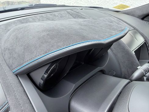 Used 2017 Jaguar F-TYPE SVR image 18