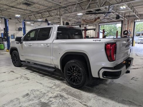 Used 2021 GMC Sierra 1500 Elevation w/ LPO, Elevation Black Package AWD/4WD image 5