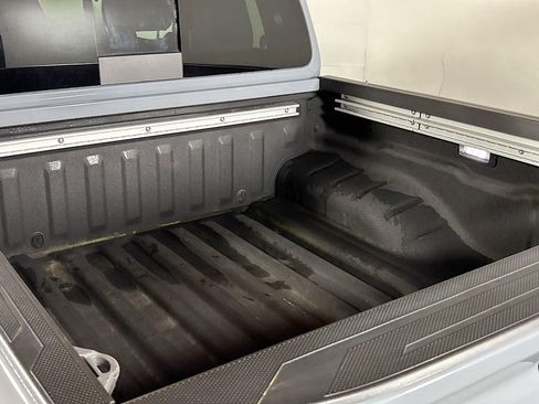 Used 2023 Nissan Frontier PRO-4X w/ Pro Convenience Package AWD/4WD image 21