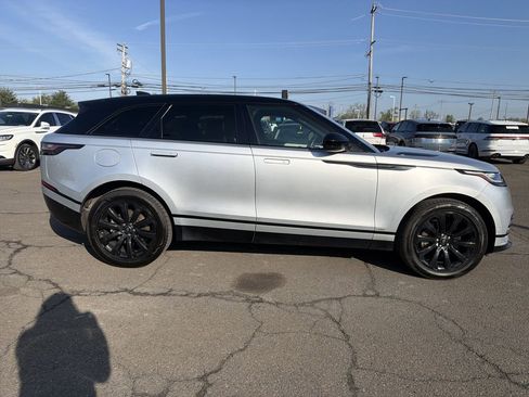 Used 2018 Land Rover Range Rover Velar R-Dynamic SE AWD/4WD image 6