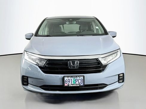 Used 2023 Honda Odyssey Elite image 3