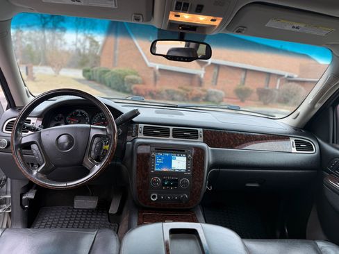 Used 2011 GMC Yukon Denali image 14