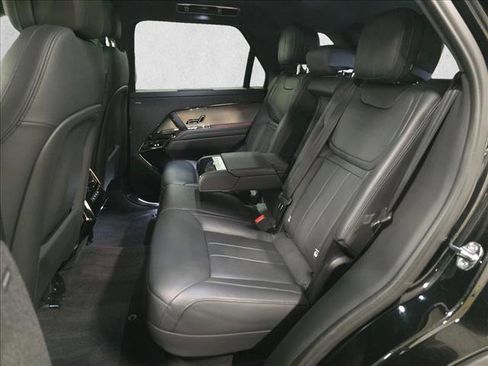 Certified 2025 Land Rover Range Rover Sport SE image 16