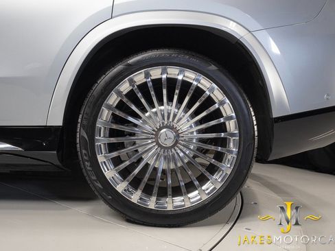 Used 2023 Mercedes-Benz Maybach GLS 600 4MATIC image 84