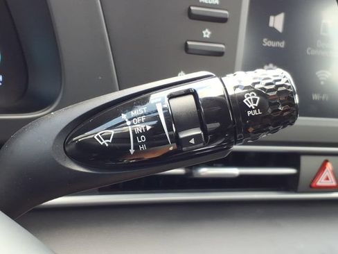 New 2026 Hyundai Elantra SE FWD image 30