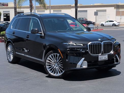 Certified 2024 BMW X7 xDrive40i AWD/4WD image 2