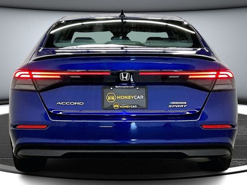 Used 2024 Honda Accord Sport image 5