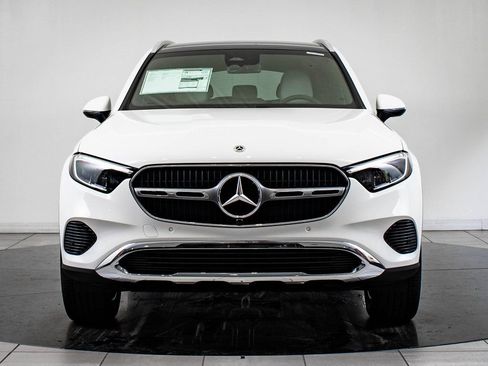 Certified 2026 Mercedes-Benz GLC 300 4MATIC image 2