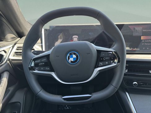 New 2026 BMW i4 eDrive40 w/ Parking Assistance Package RWD image 8