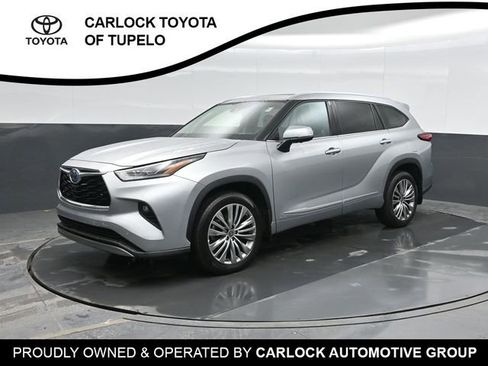 Used 2023 Toyota Highlander Platinum image 7