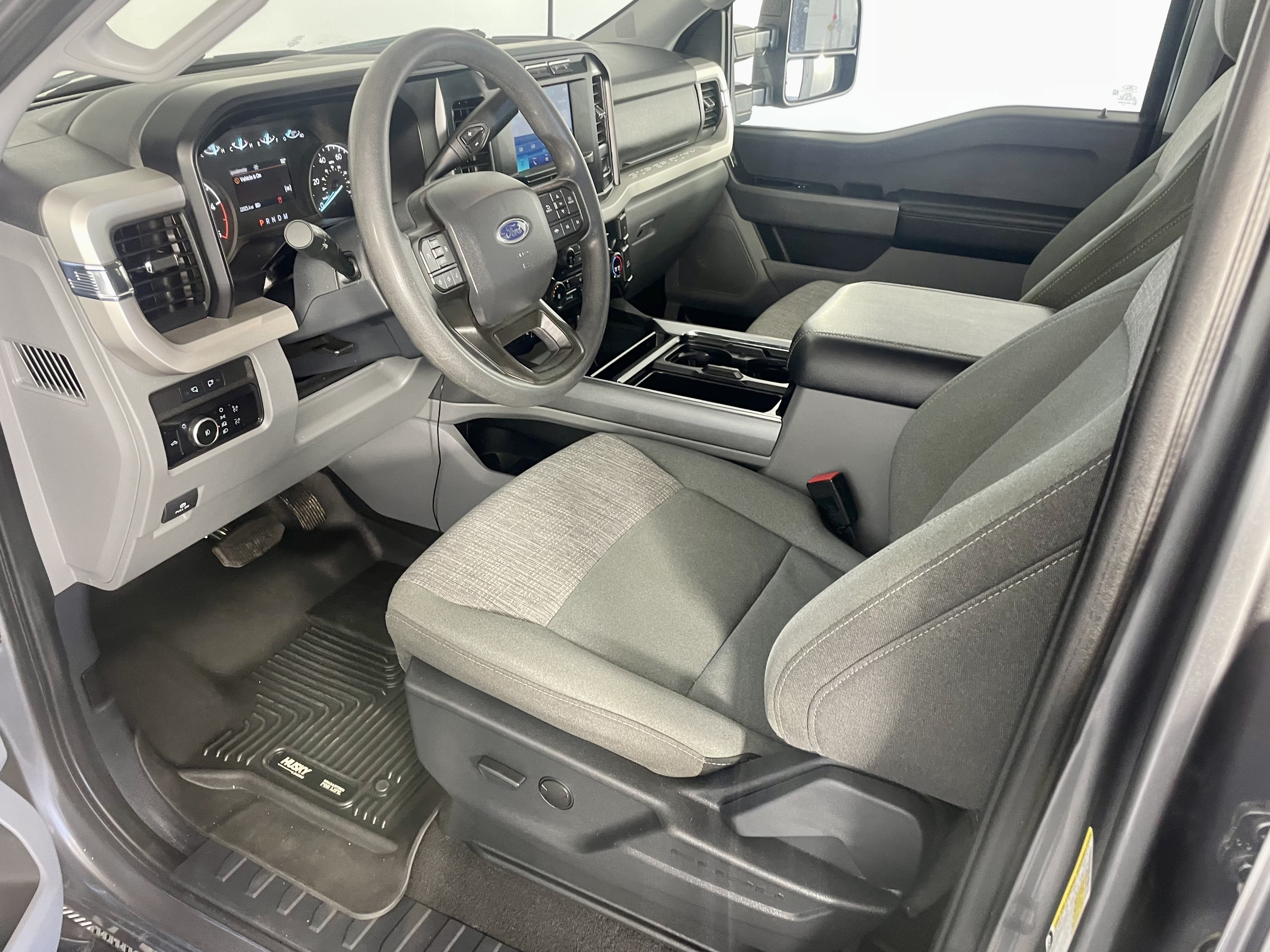 Used 2023 Ford F350 XLT w/ Tremor Off-Road Package AWD/4WD image 8