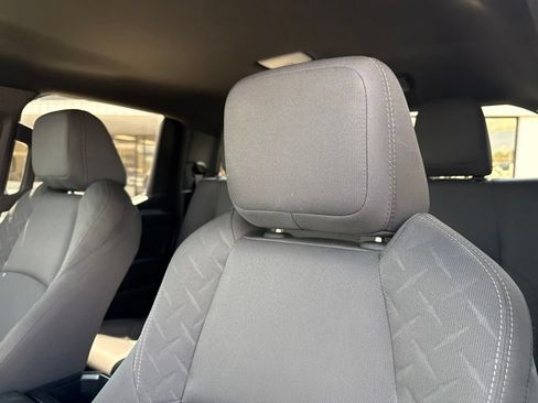 Used 2025 Toyota Tacoma SR5 AWD/4WD image 18