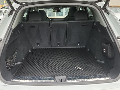 Used 2025 Audi Q5 Premium Plus w/ Premium Plus AWD/4WD image 18