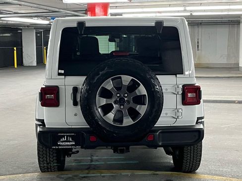 Used 2020 Jeep Wrangler Unlimited Sahara image 32