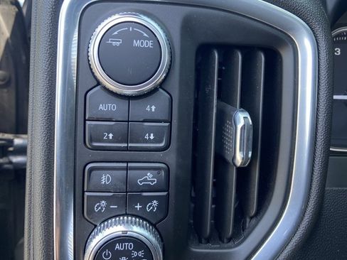 Used 2022 GMC Sierra 1500 AT4 w/ AT4 Premium Package image 15