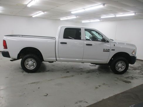 Used 2018 RAM 2500 Tradesman AWD/4WD image 12