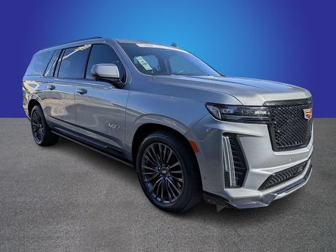 Certified 2024 Cadillac Escalade ESV V AWD/4WD image 7