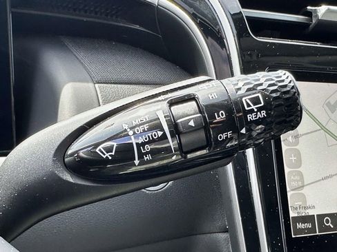 Certified 2024 Hyundai Tucson Limited AWD/4WD image 33