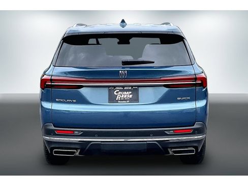 Used 2025 Buick Enclave Preferred AWD/4WD image 5