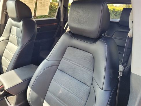 Used 2020 Honda CR-V Touring image 13
