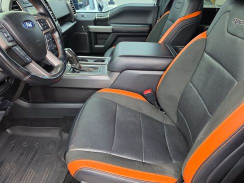 Used 2018 Ford F150 Raptor w/ Equipment Group 802A Luxury AWD/4WD image 15