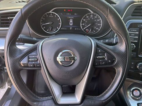 Used 2019 Nissan Maxima 3.5 SL w/ Floor Mat Group image 5