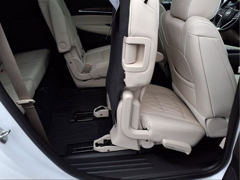 Used 2023 Buick Enclave Avenir AWD/4WD image 26