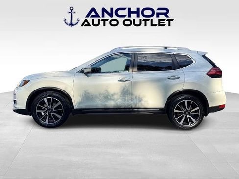 Used 2017 Nissan Rogue SL w/ SL Premium Package FWD image 5
