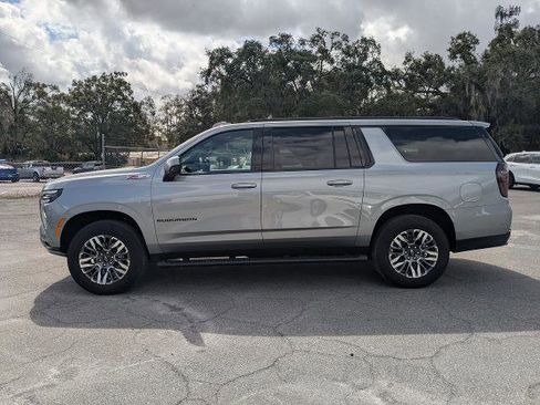 Certified 2025 Chevrolet Suburban Z71 AWD/4WD image 7