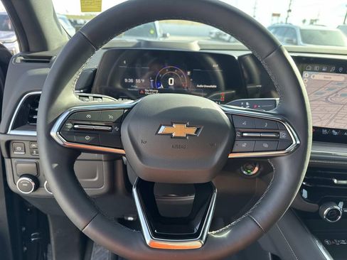 New 2026 Chevrolet Suburban Premier RWD image 24