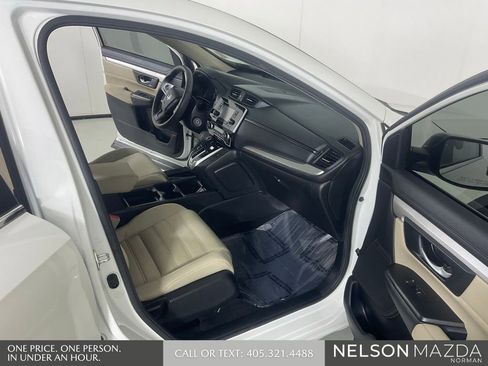 Used 2018 Honda CR-V LX image 15
