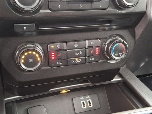 Used 2016 Ford F150 XLT w/ Equipment Group 302A Luxury image 19